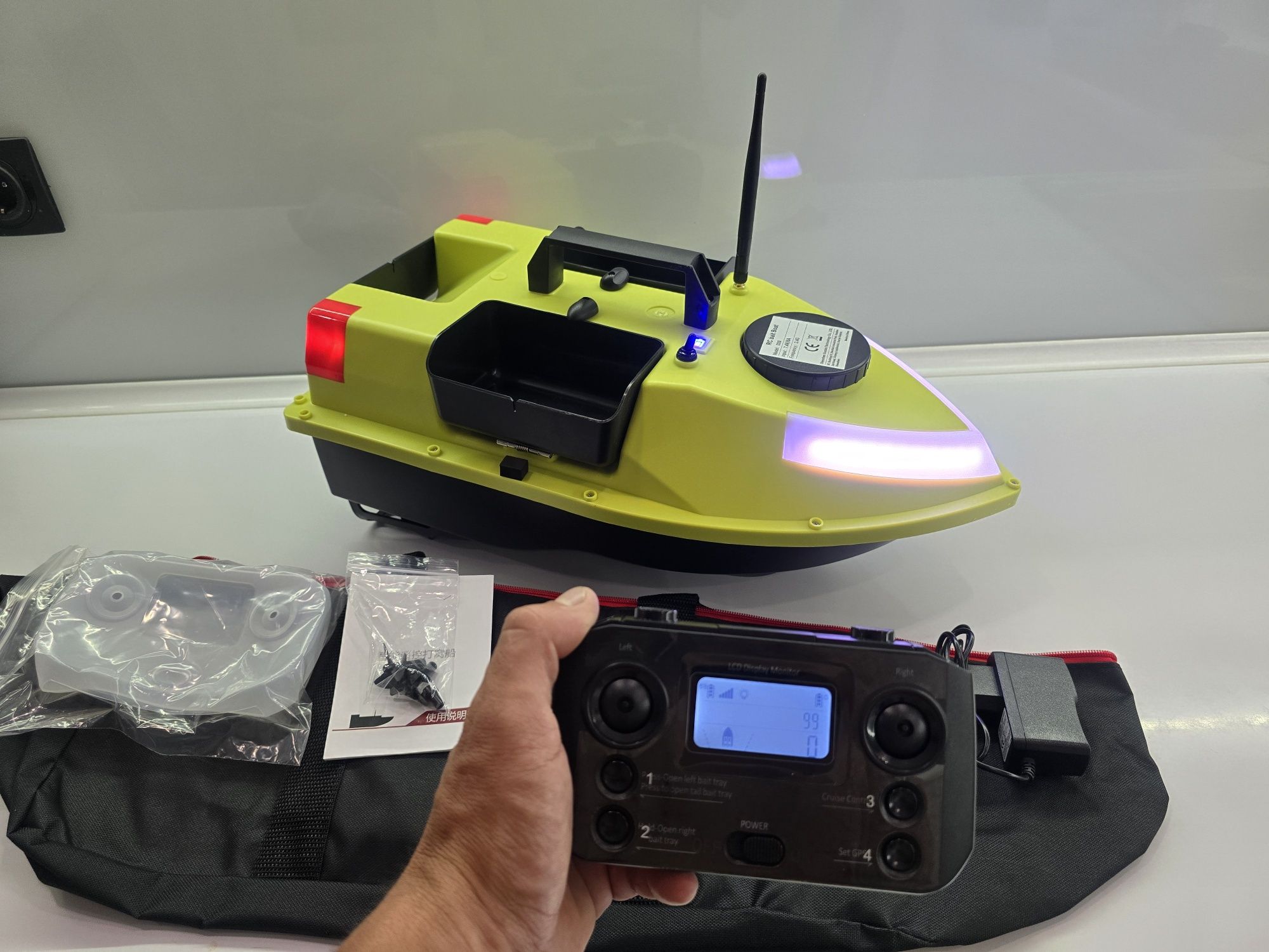 Короповий кораблик, закормочний човен, V020, D19, Flytec, карповый