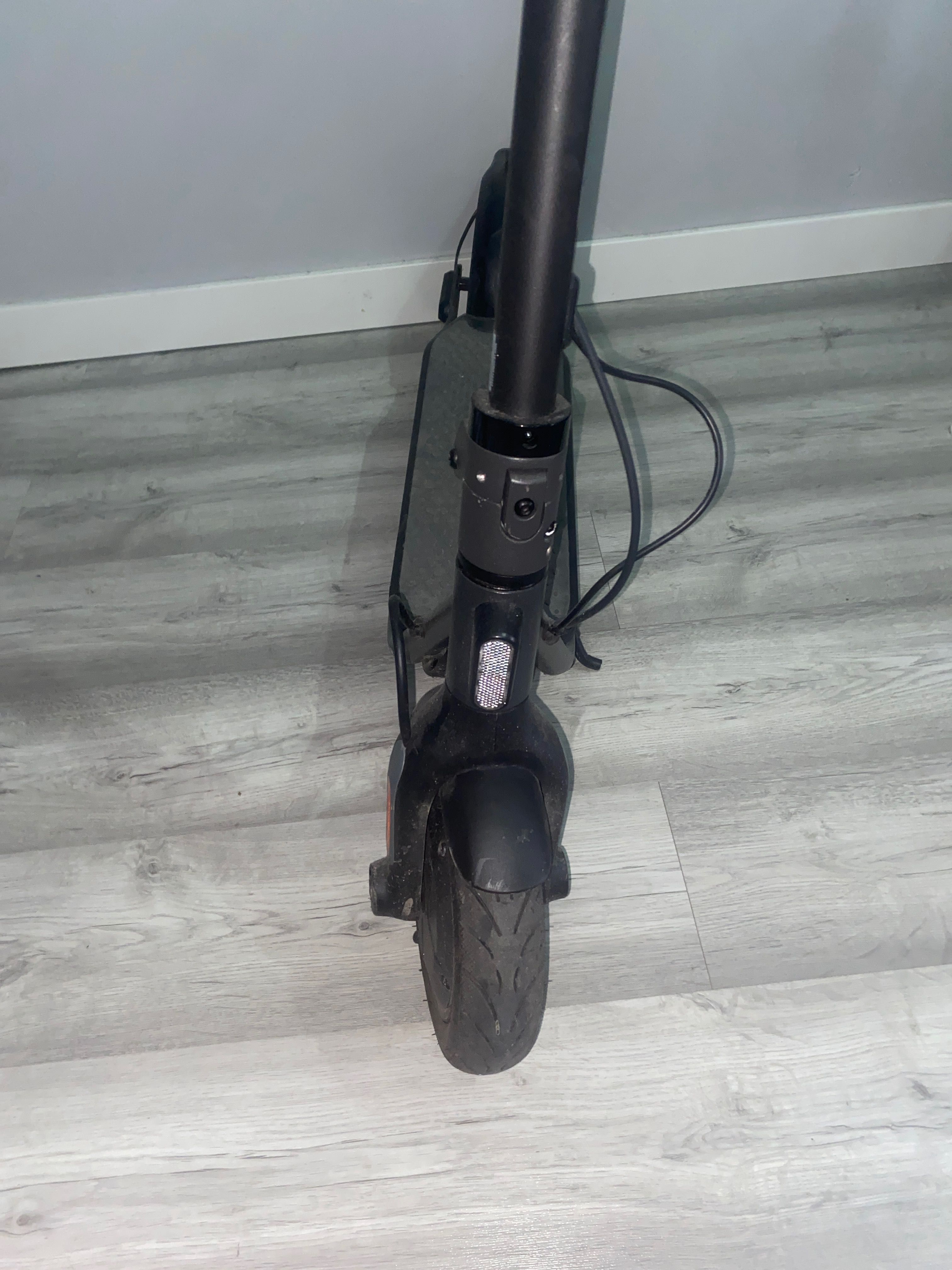 Trotinete ninebot segway F25E