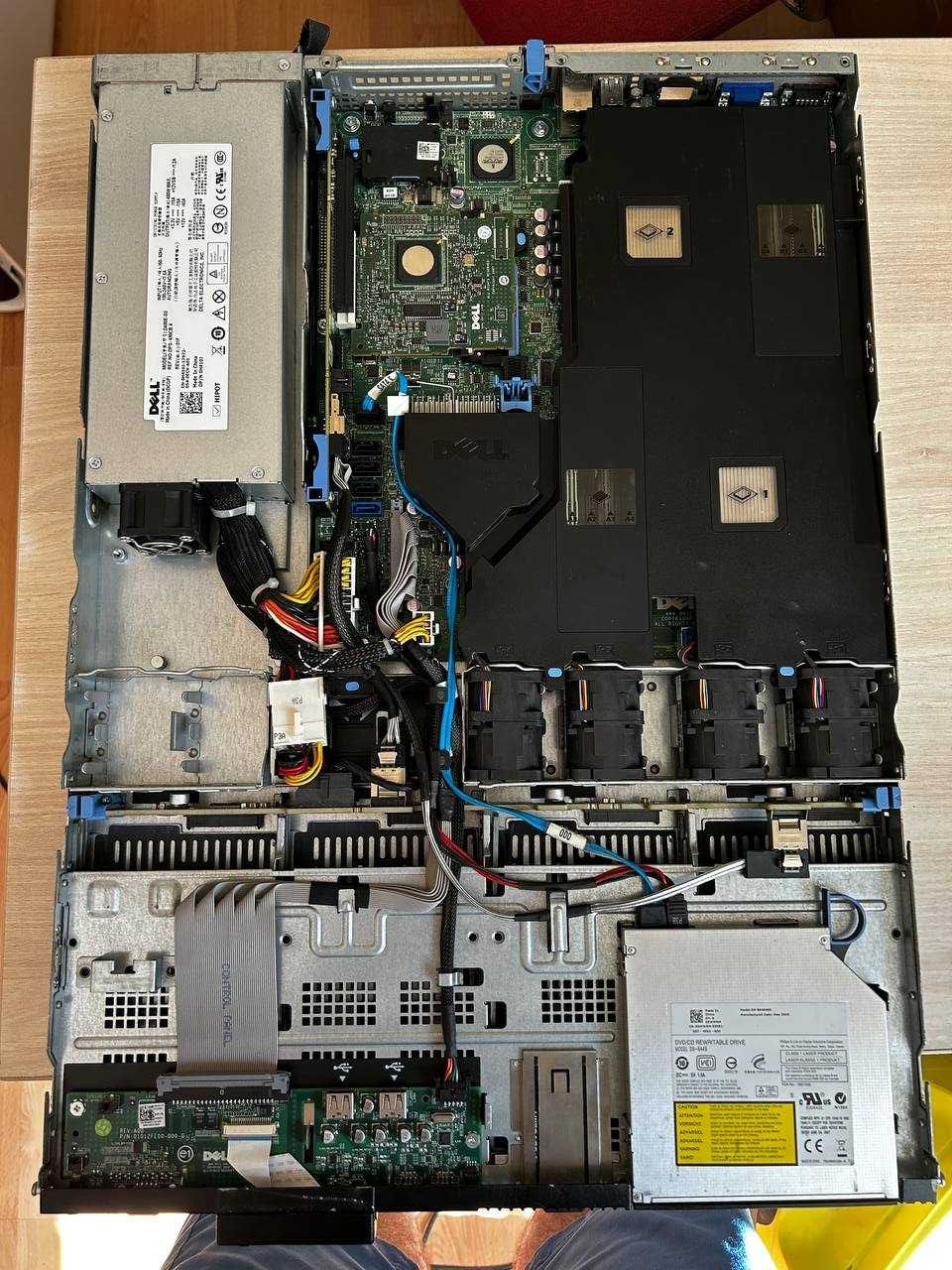 Сервер Dell PowerEdge R410
