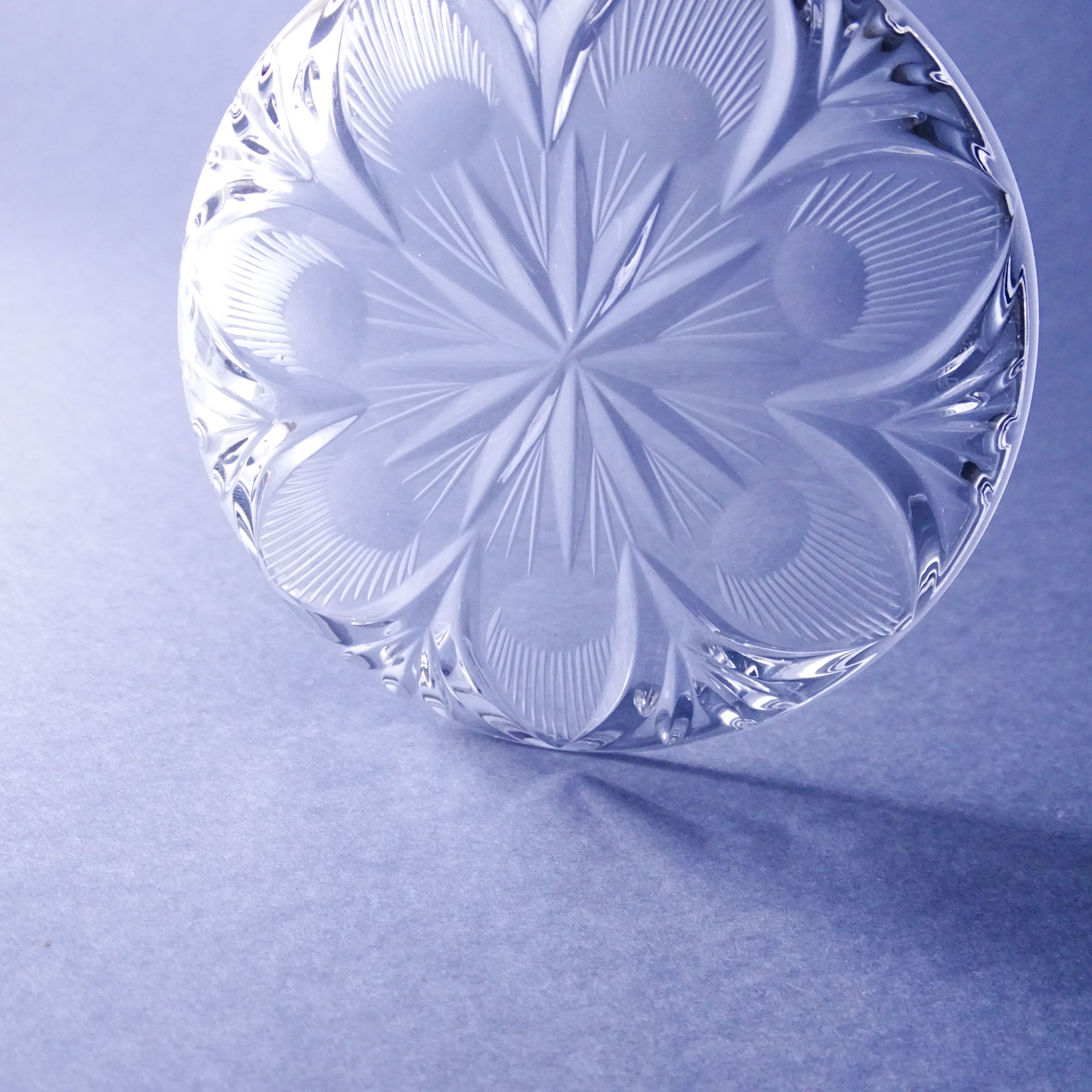 piękny kryształowy szlifowany talerzyk spodek miseczka