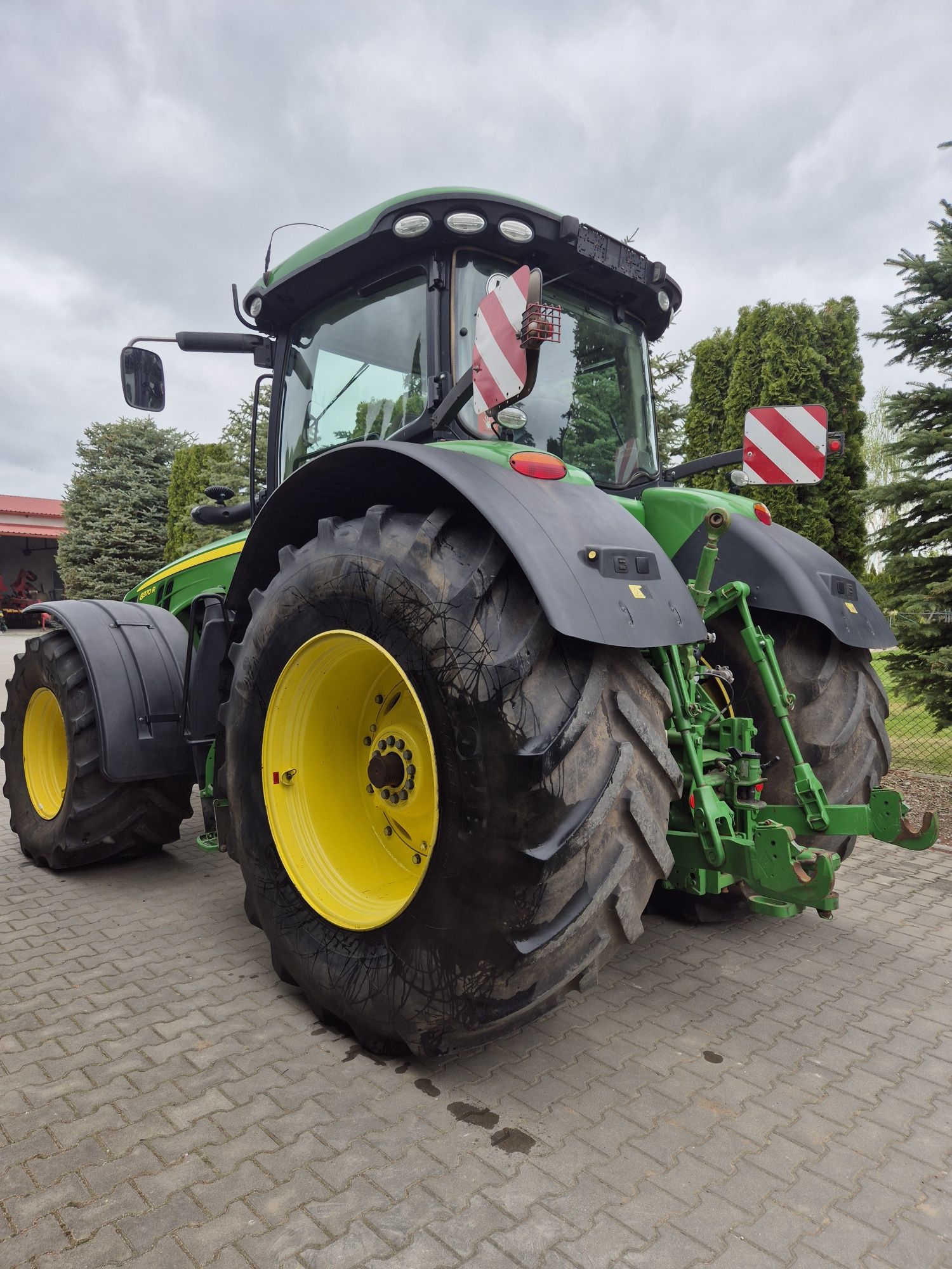 John Deere 8370R E23 LED Navi