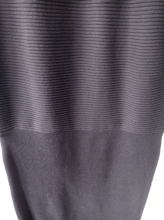 Sukienka czarna sweterkowa typu nietoperz 42