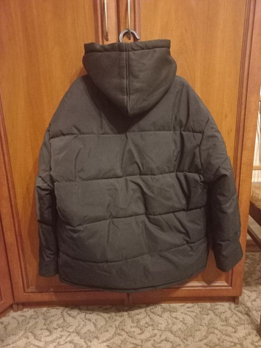 продам зимову куртку