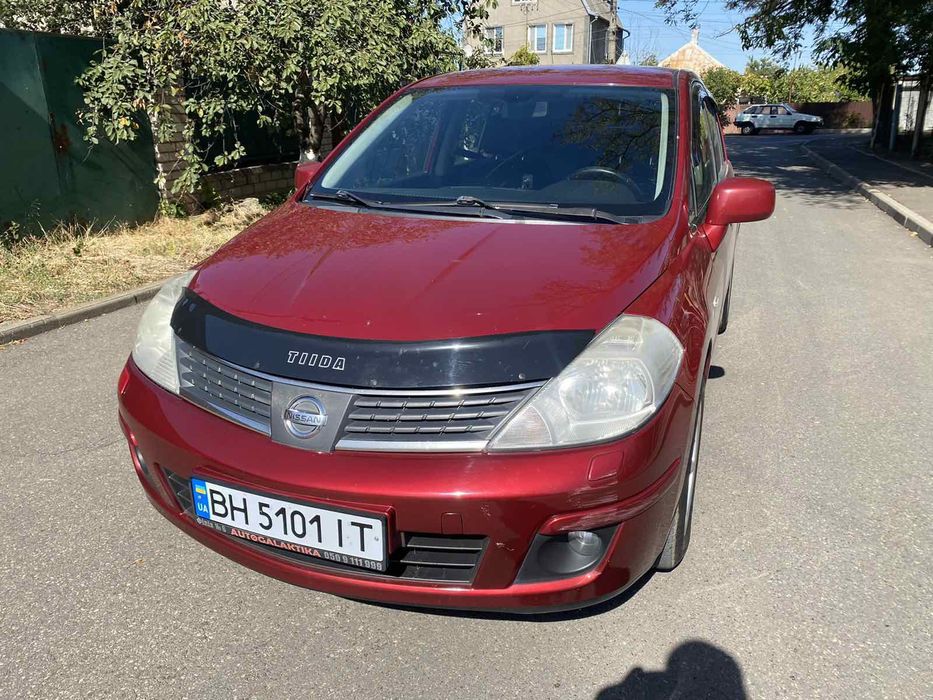 Продам Nissan Tiida