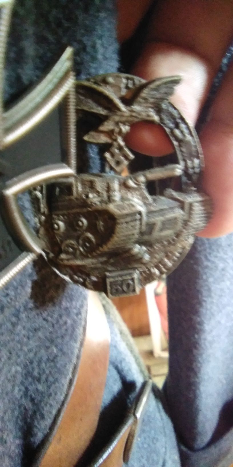 Militaria , Casaco , chapéu, condecorações da Luftwaffe.