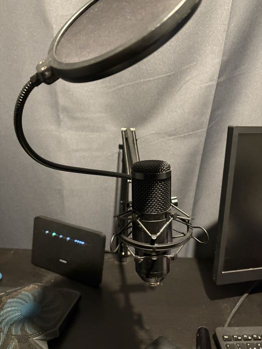 Microfone USB + braço + Pop Filter