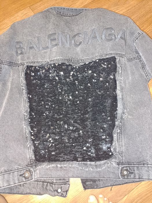 Джинсовая куртка