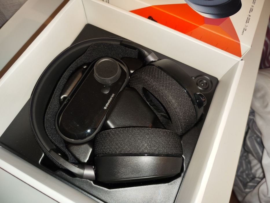 Продам Геймерські навушники SteelSeries Arctis Pro + GameDac