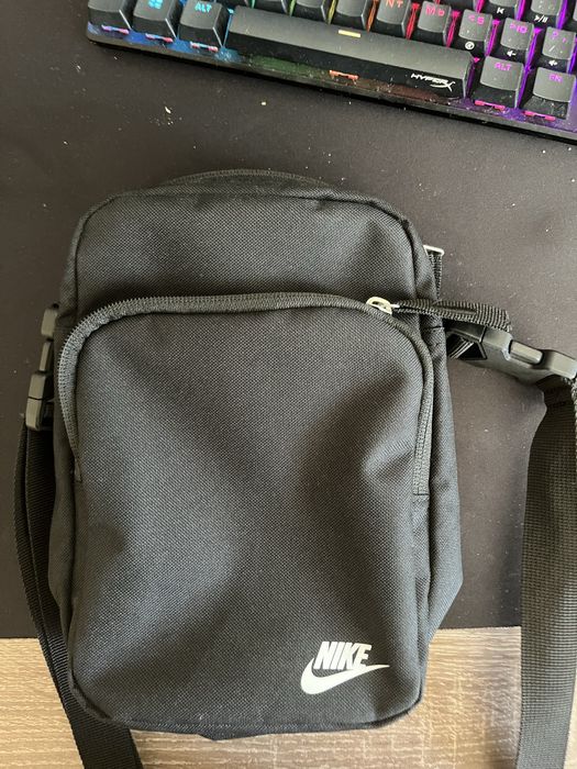 Чоловіча сумка Nike