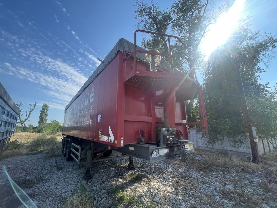 Напівпричіп самоскид