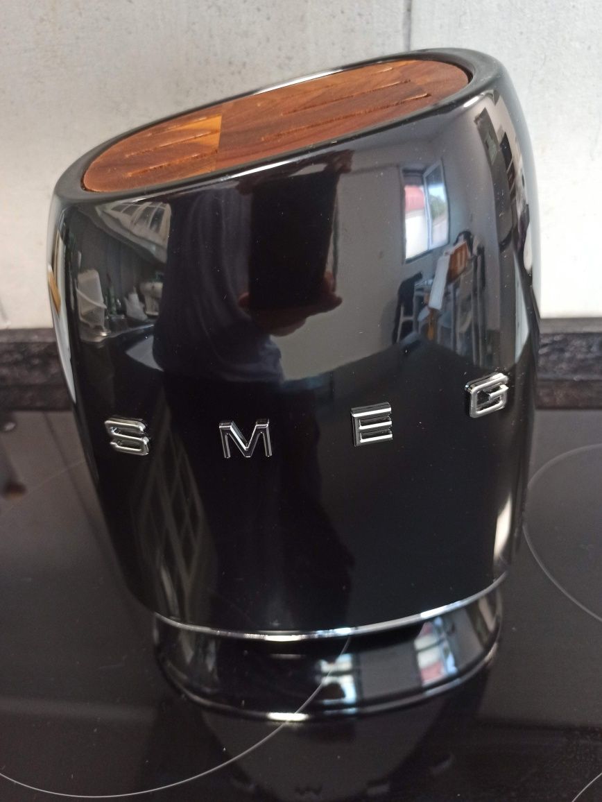 Suporte facas SMEG preto NOVO