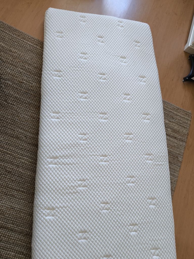 Firmowy materac Wellpur memery foam dostosowuje się do ciała megawygod