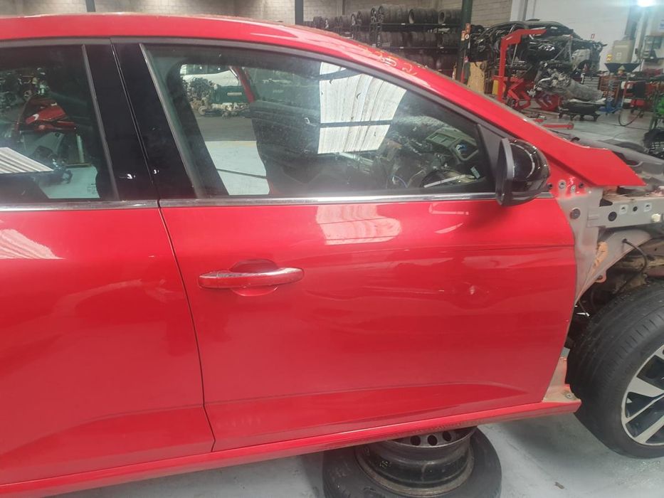 Porta frente direita RENAULT Megane IV (B9A/M_)