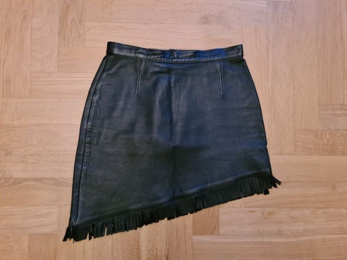 Кожаная мини юбка с бахромой 38 размер