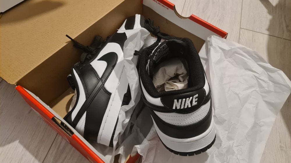 Oryginalne dowód Nike dunk retro low panda 42.5