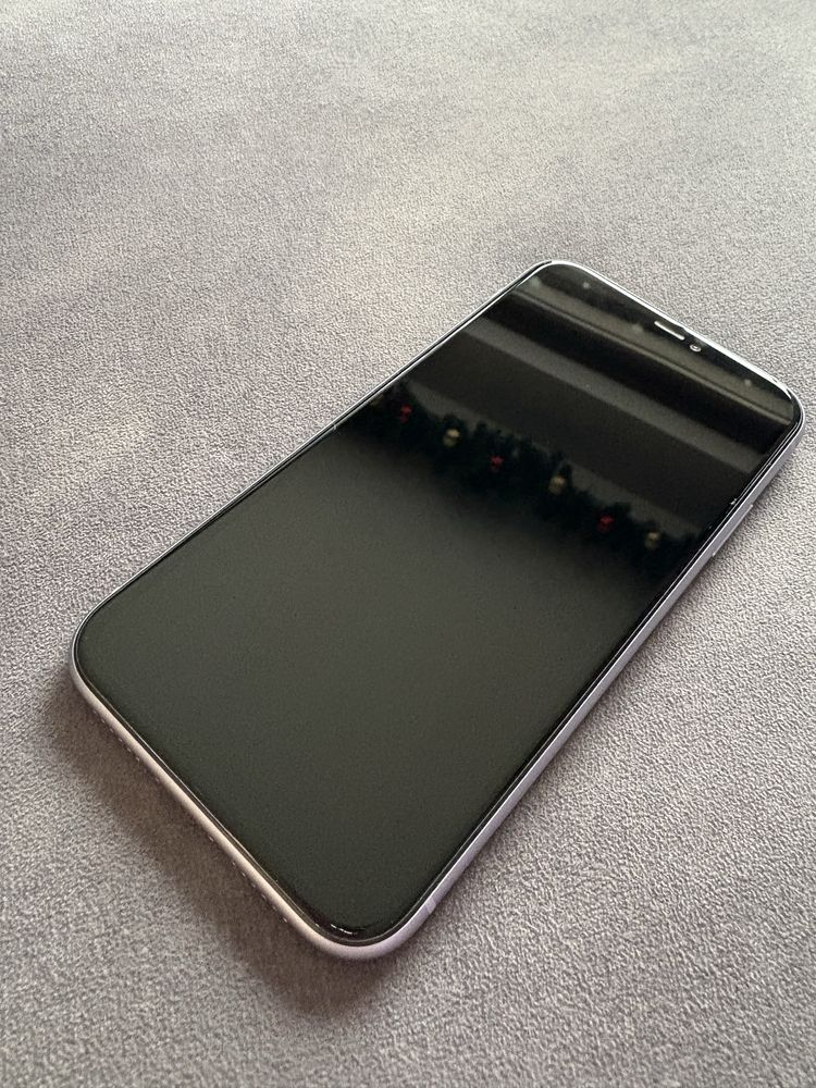 Iphone 11 fioletowy 64 GB