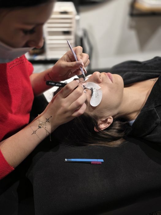 Kursy rzęsy i brwi indywidualnie