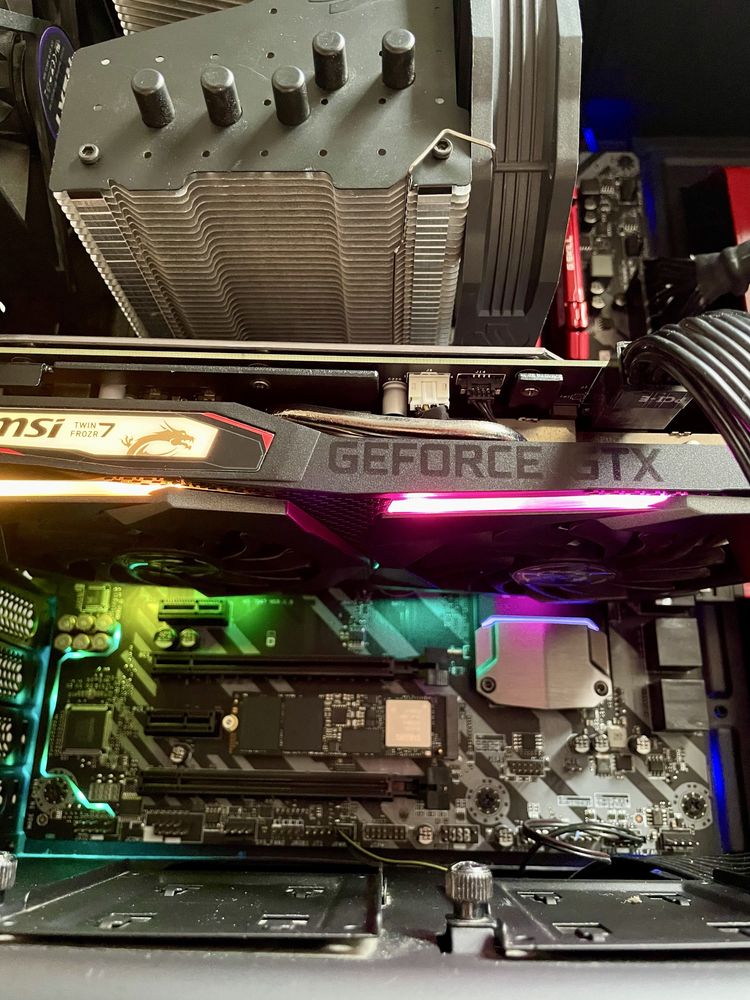 Komputer gamingowy, i5 8600k, gtx 1660 super, 16gb ram