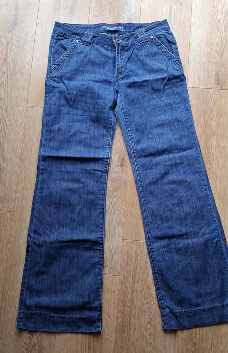 Spodnie damskie jeansy