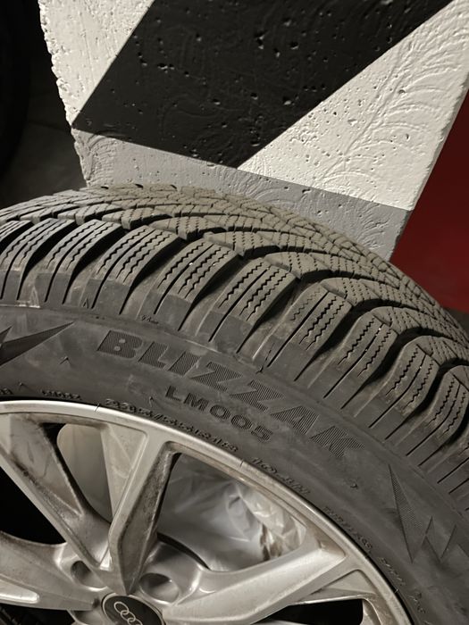 Колеса в зборі, диски Audi R18 та зимова резина 235/55/18