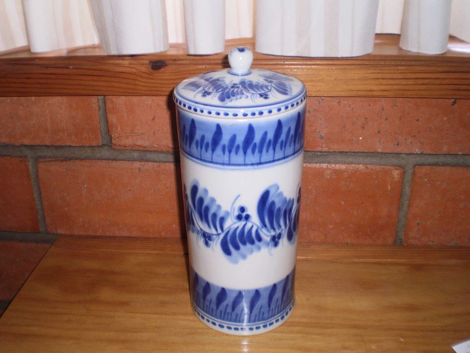 Pote em louça de Viana