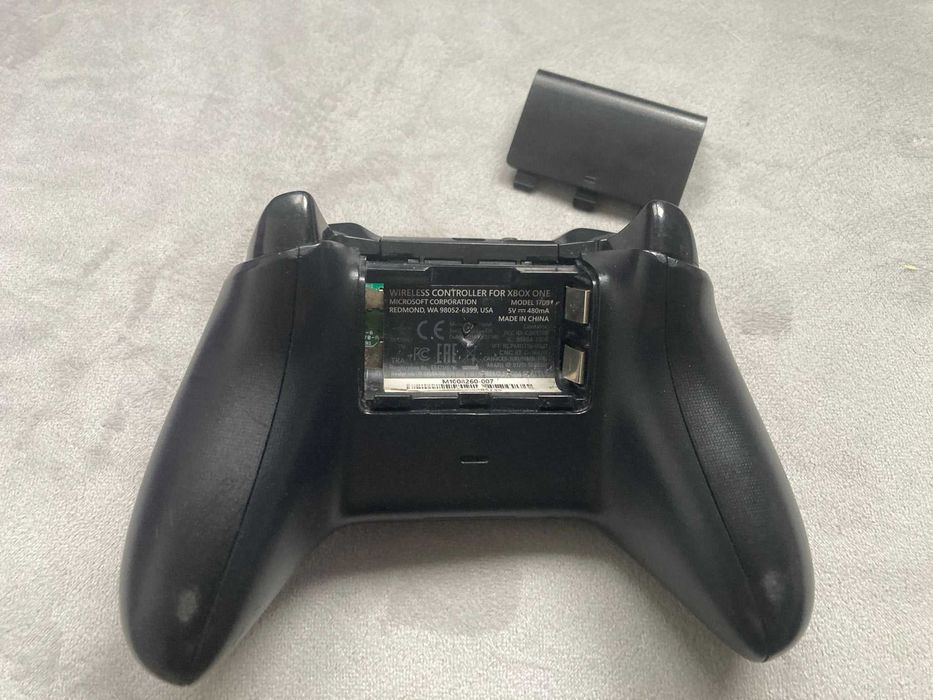 Pad XBOX One model 1708
