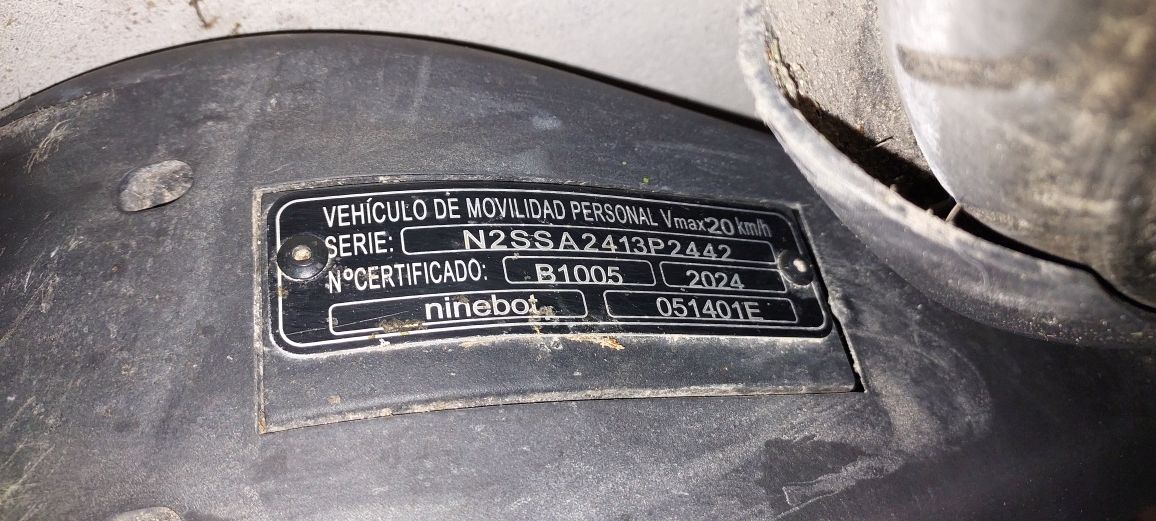 Hulajnoga elektryczna Segway Nineboot E2 prawie nowa