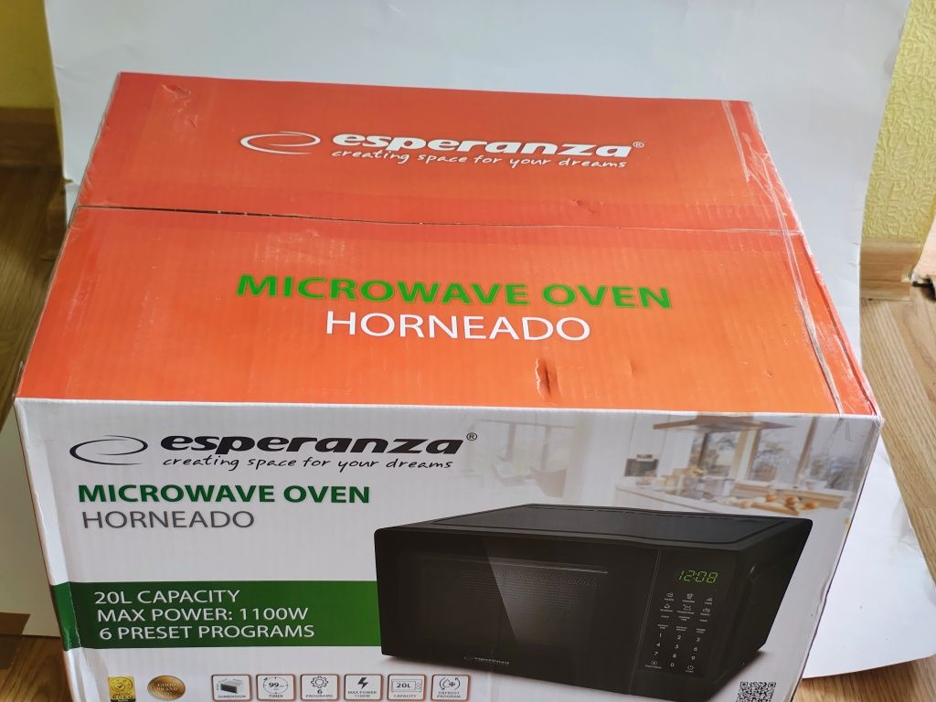 Kuchenka mikrofalowa Esperanza Horneado EKO009.