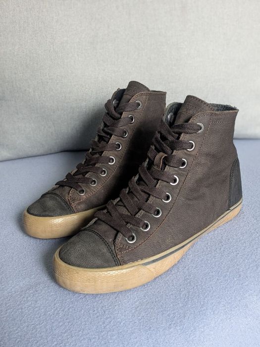 Emporio Armani жіночі кеди 39,5р шкіра