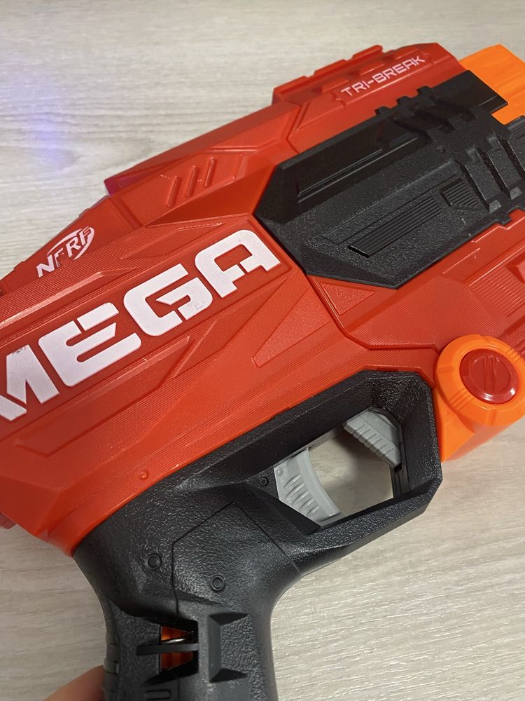 Іграшка бластер nerf