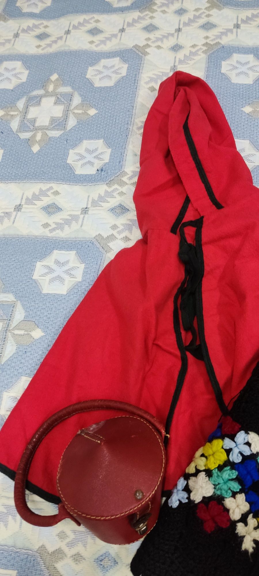 Fantasia capuchinho vermelho c acessórios