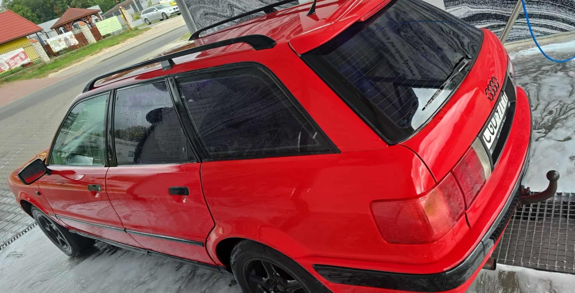 Audi 80.   B4 2.0