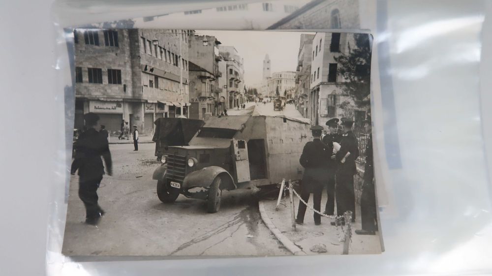 Original Vintage Associated Press Photo, cada