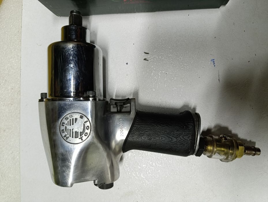 Пневмо гайковёрт HANS 84111