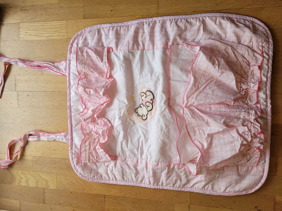 Organizer na łóżeczko, różowy, dla dziewczynki, wiązany