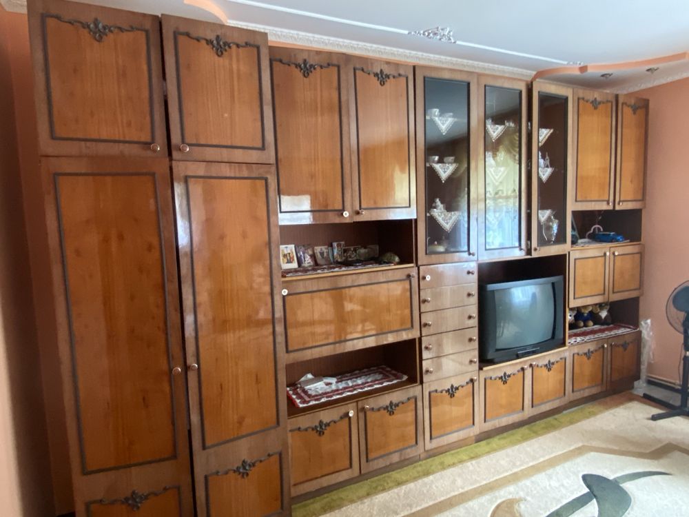 Продам стінку у вітальню