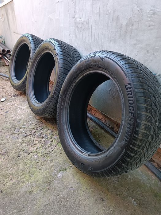 Зимові шини Bridgestone Blizzak LM005 225/55/17.