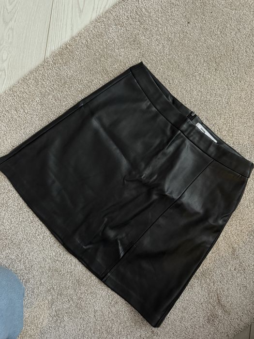 Кожаная юбка Л в идеальном состоянии