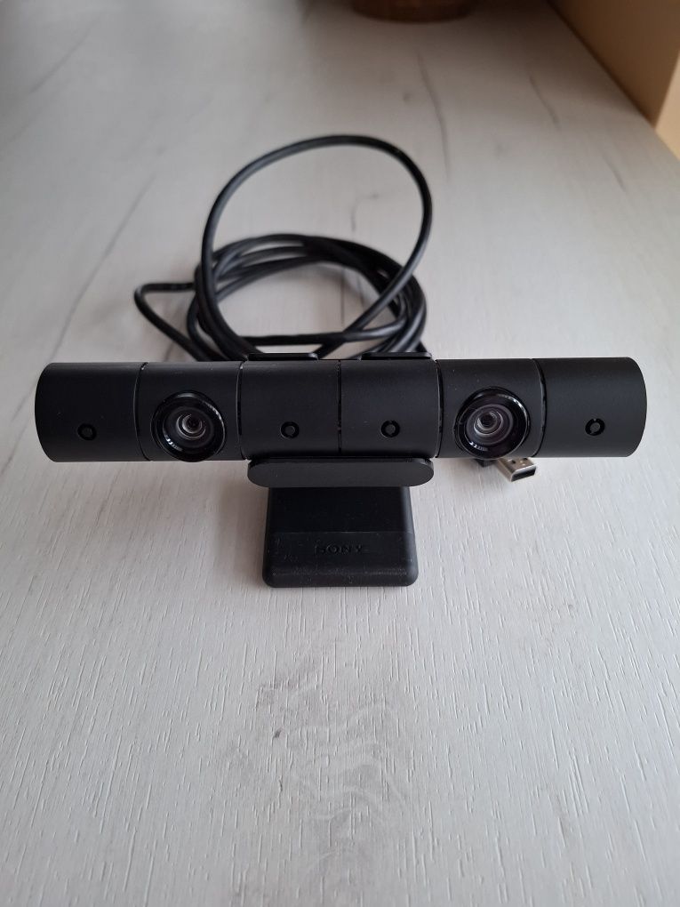 PlayStation 4 | PS4 Pro + kamera + gry + pad + pełnej okablowanie