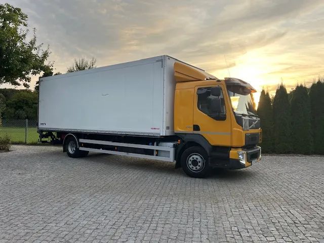 Volvo FL240*16T*SCHMITZ*WINDA1,5TPALFINGER  niski przebieg, 18 palet, kabina sypialna