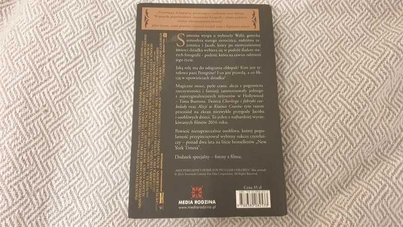 Książka Osobliwy dom Pani Peregrine - Ransom Riggs