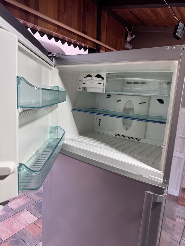Холодильник VICO