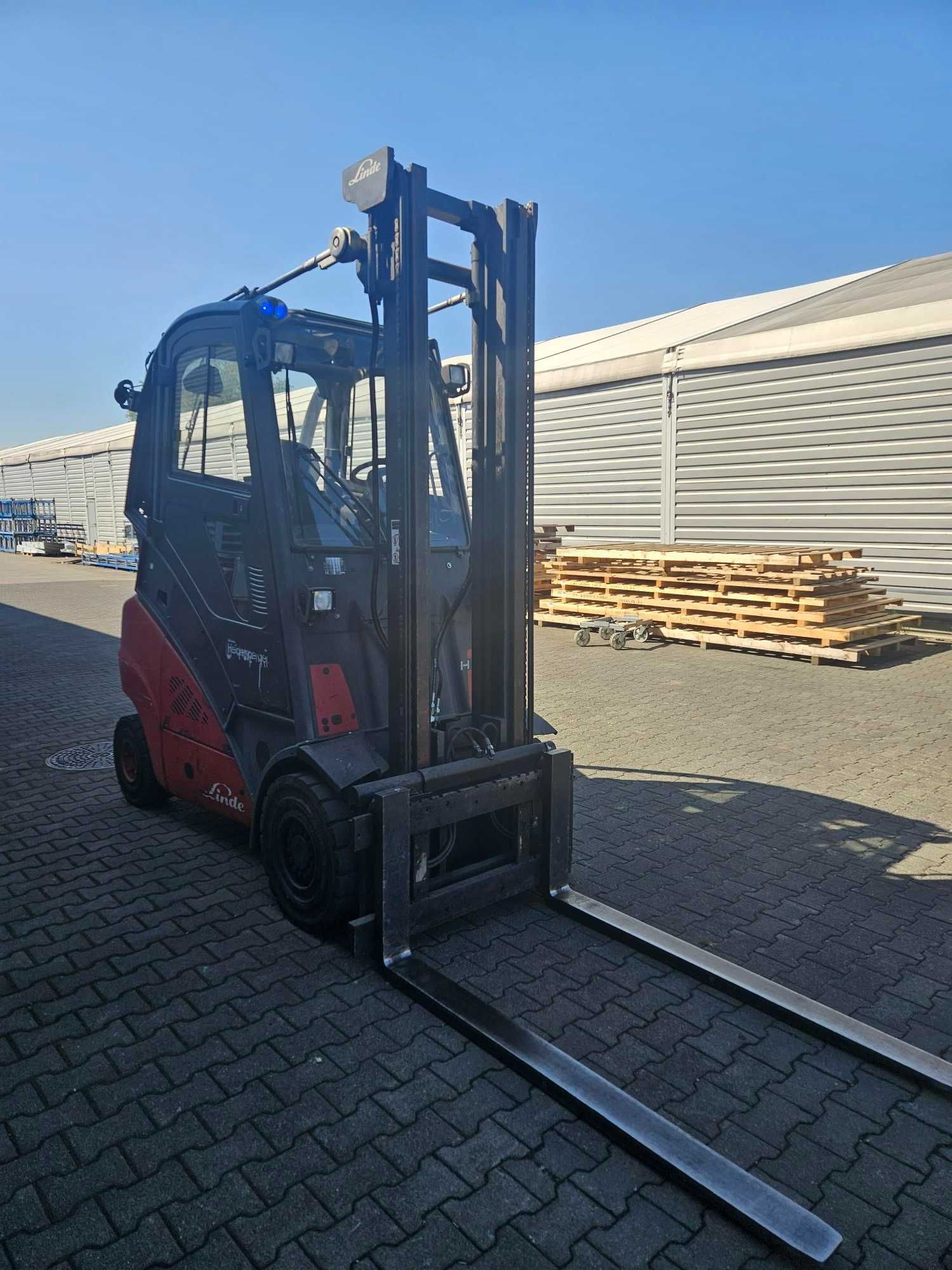 REZERWACJA!  Linde H35T wózek widłowy 2008r GAZ