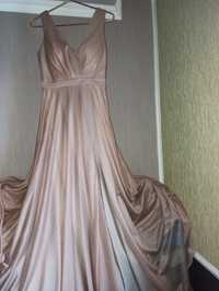 Платье в пол, нежно розового цвета