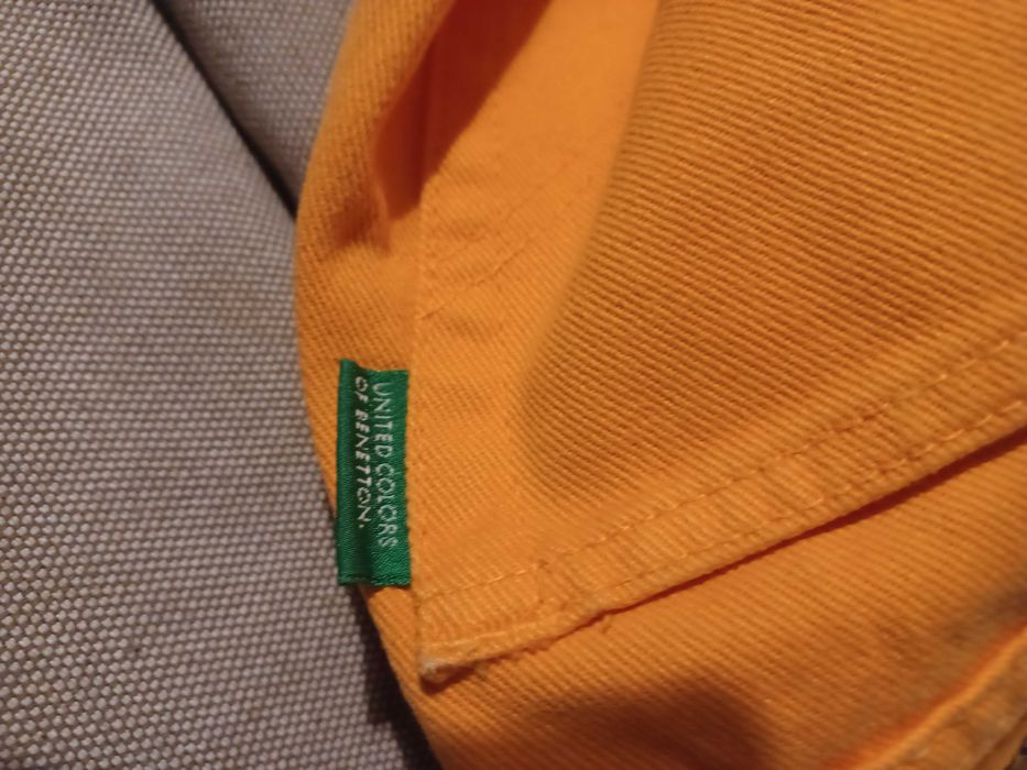 Calças Benetton cor de laranja