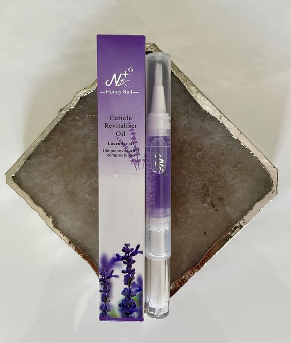 Oliwka do skórek w pisaku