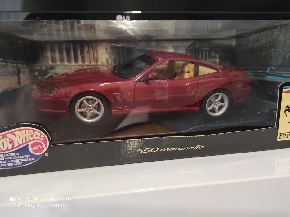 1:18 Ferrri 550 maranello hotwheels carro colecao