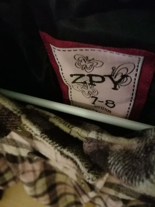 Dois casacos  em bom estado