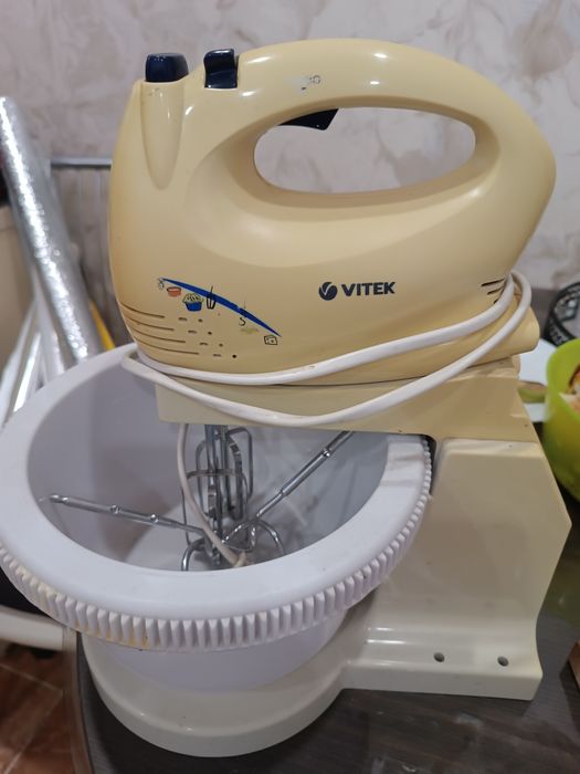 Миксер Vitek VT-1406W
