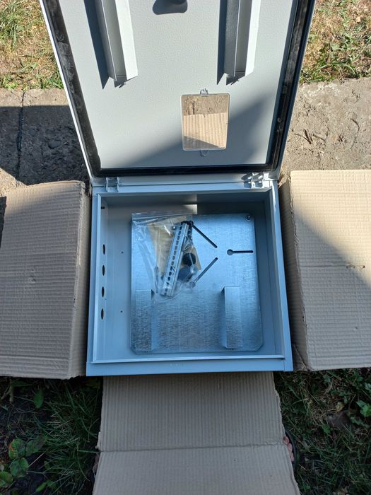 Ящик трьохфазний для електростанції